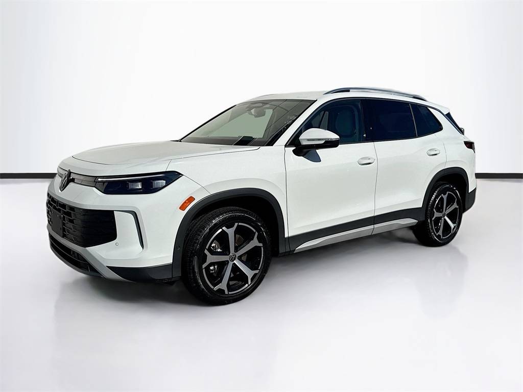 2025 Volkswagen Tiguan SE — SUV — 561 mi — Onalaska,, WI