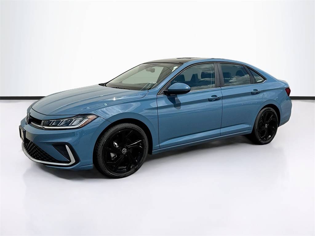 2025 Volkswagen Jetta SE — Sedan — 14,761 mi — Onalaska,, WI