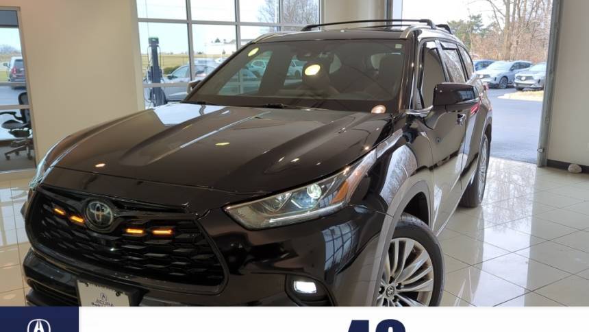 2023 Toyota Highlander Platinum — SUV — 22,074 mi — Peoria, IL