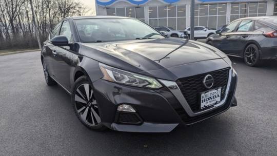 2022 Nissan Altima SV — Sedan — 49,089 mi — Peoria, IL