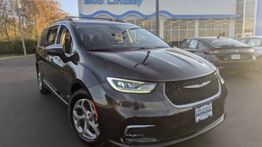 2023 Chrysler Pacifica Limited — Minivan — 61,375 mi — Peoria, IL