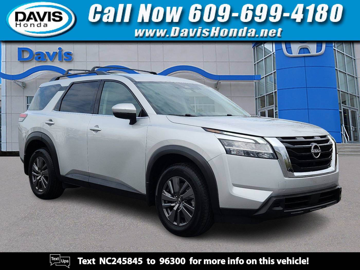 2022 Nissan Pathfinder SV — SUV — 31,986 mi — Burlington, NJ