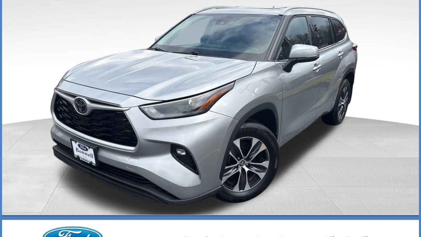 2022 Toyota Highlander XLE — SUV — 28,746 mi — Winchester, MA