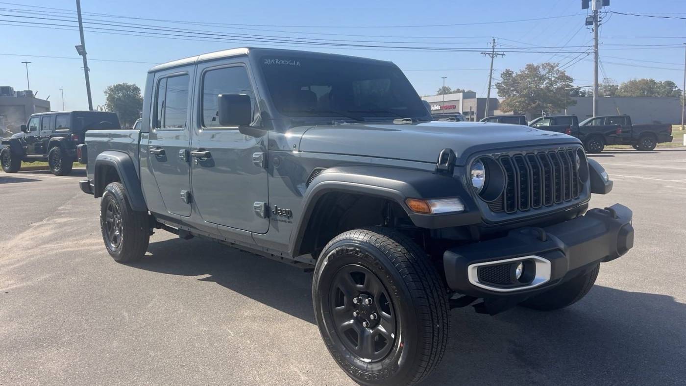 2024 Jeep Gladiator Sport — Pickup Truck — 6,083 mi — Covington, TN