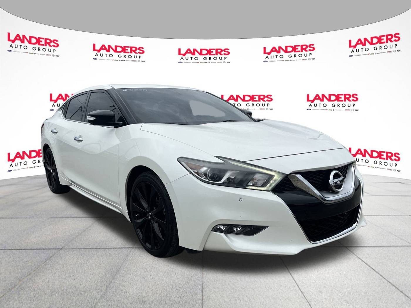 2017 Nissan Maxima SR — Sedan — 133,854 mi — Covington, TN