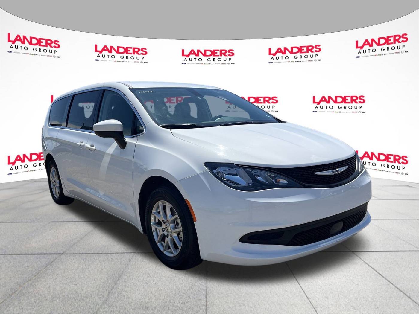 2022 Chrysler Voyager LX — Minivan — 61,021 mi — Covington, TN