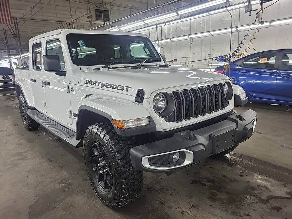 2024 Jeep Gladiator Texas Trail — Pickup Truck — 5,303 mi — Tracy, CA
