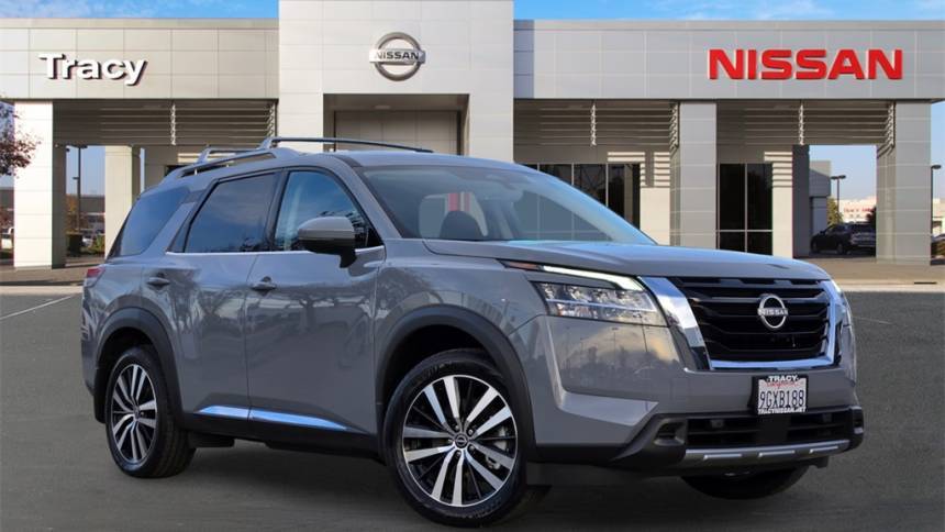 2023 Nissan Pathfinder Platinum — SUV — 9,922 mi — Tracy, CA