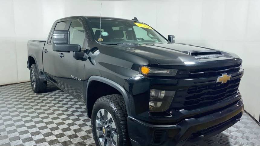 2024 Chevrolet Silverado 2500HD Custom — Pickup Truck — 49,303 mi — Franklin, IN