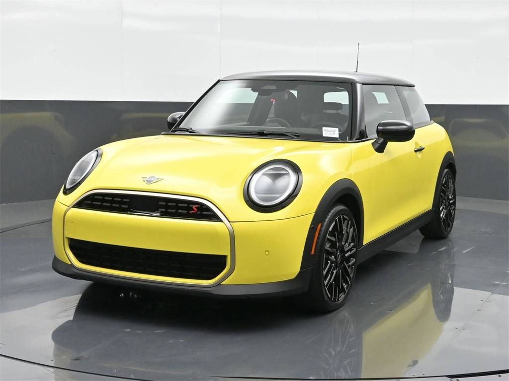 2025 MINI Hardtop Cooper S — Hatchback — 34 mi — Miami, FL