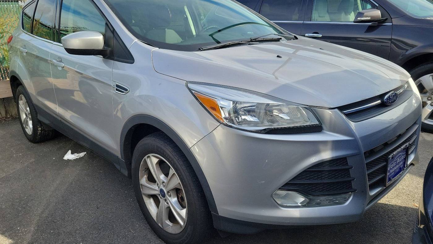 2016 Ford Escape SE — SUV — 75,670 mi — Brewster, NY