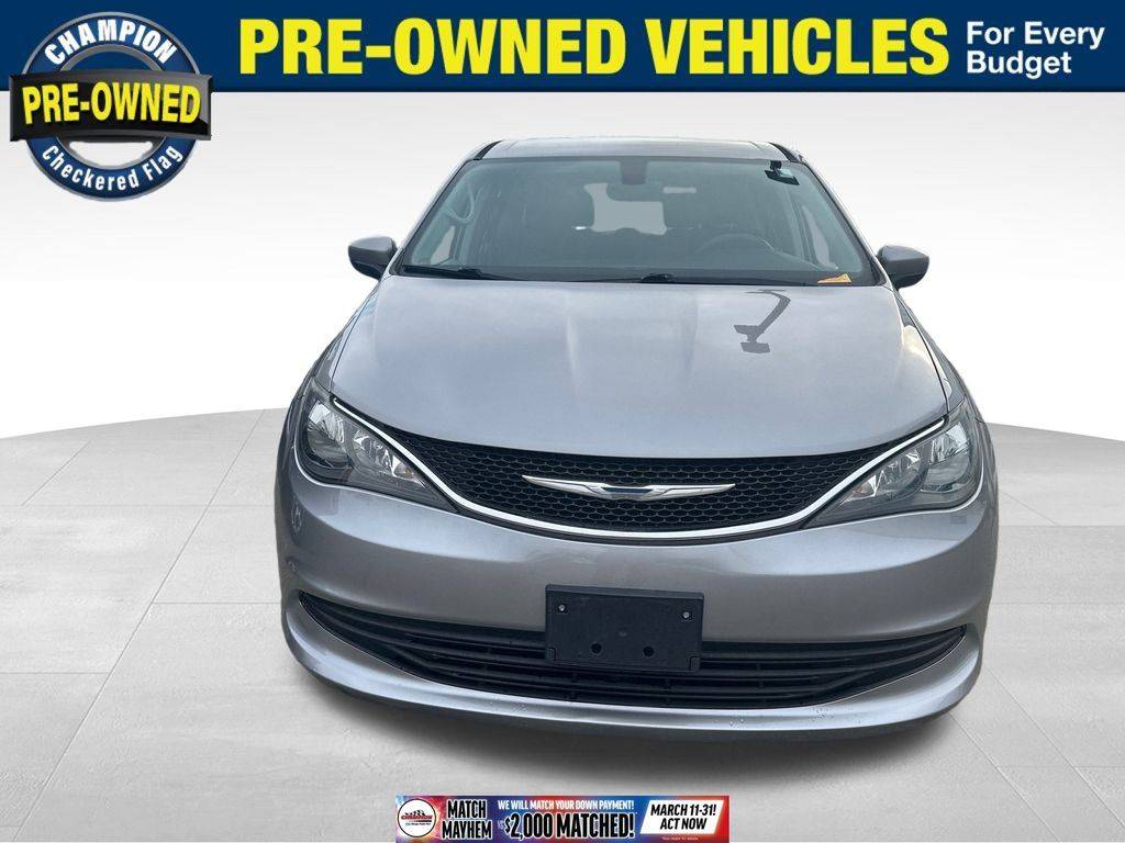 2017 Chrysler Pacifica LX — Minivan — 98,399 mi — Brighton, MI