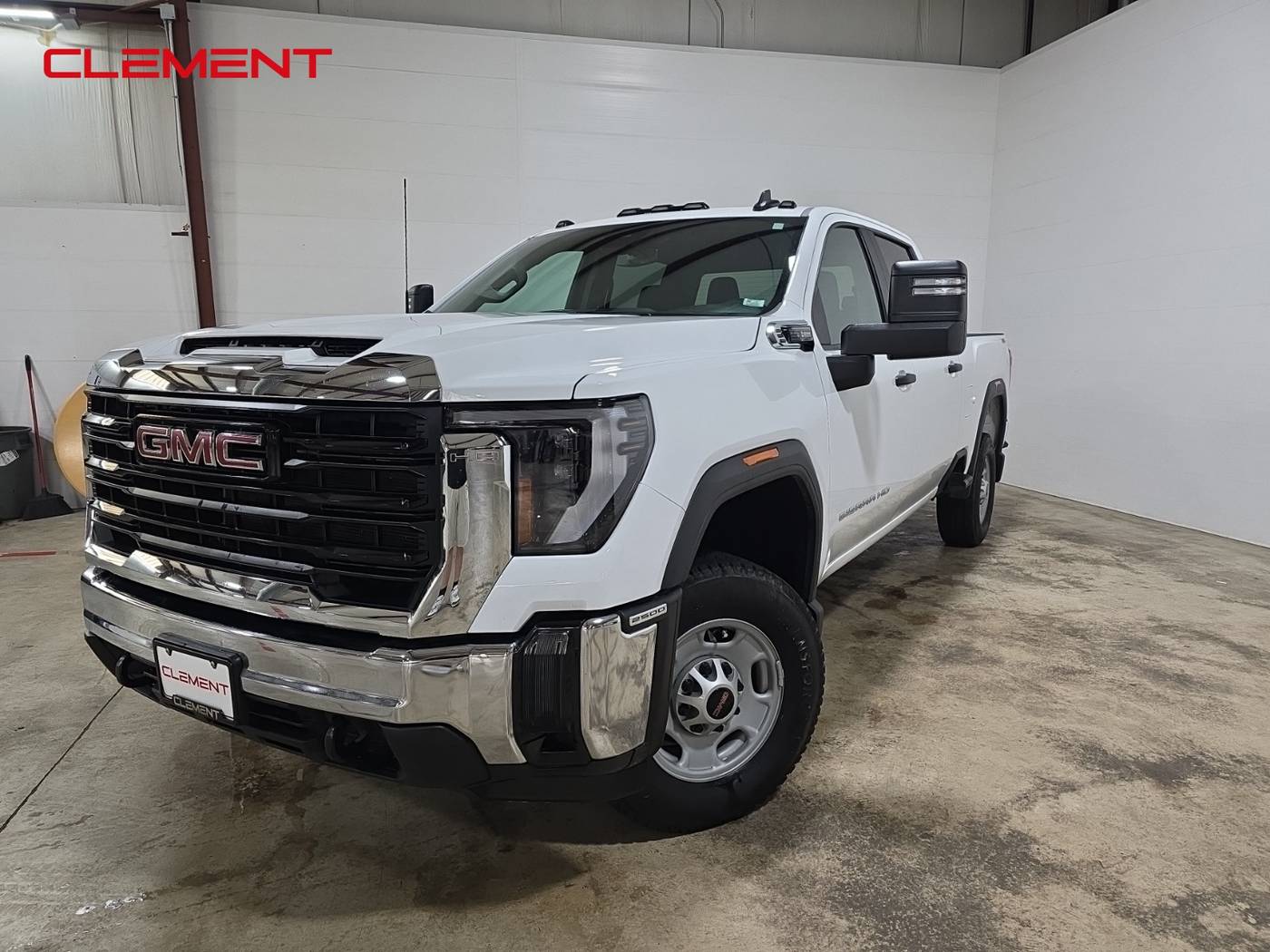 2024 GMC Sierra 2500HD Pro — Pickup Truck — 30,292 mi — O’Fallon, MO