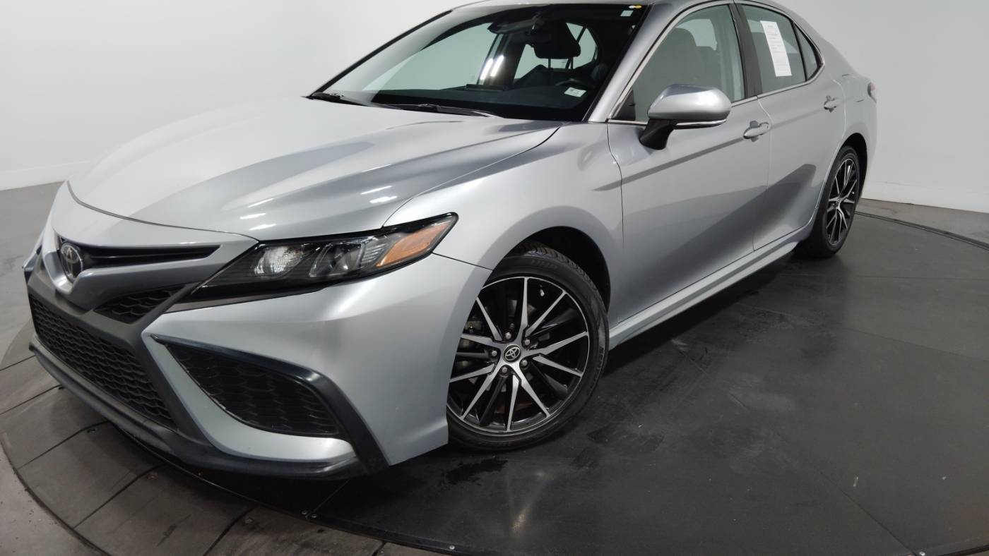 2022 Toyota Camry SE Nightshade — Sedan — 69,671 mi — O’Fallon, MO