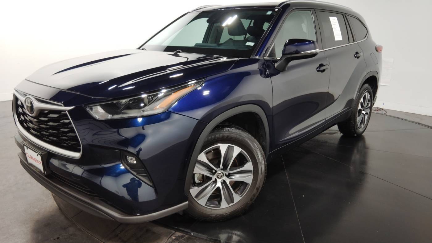 2021 Toyota Highlander XLE — SUV — 71,409 mi — O’Fallon, MO