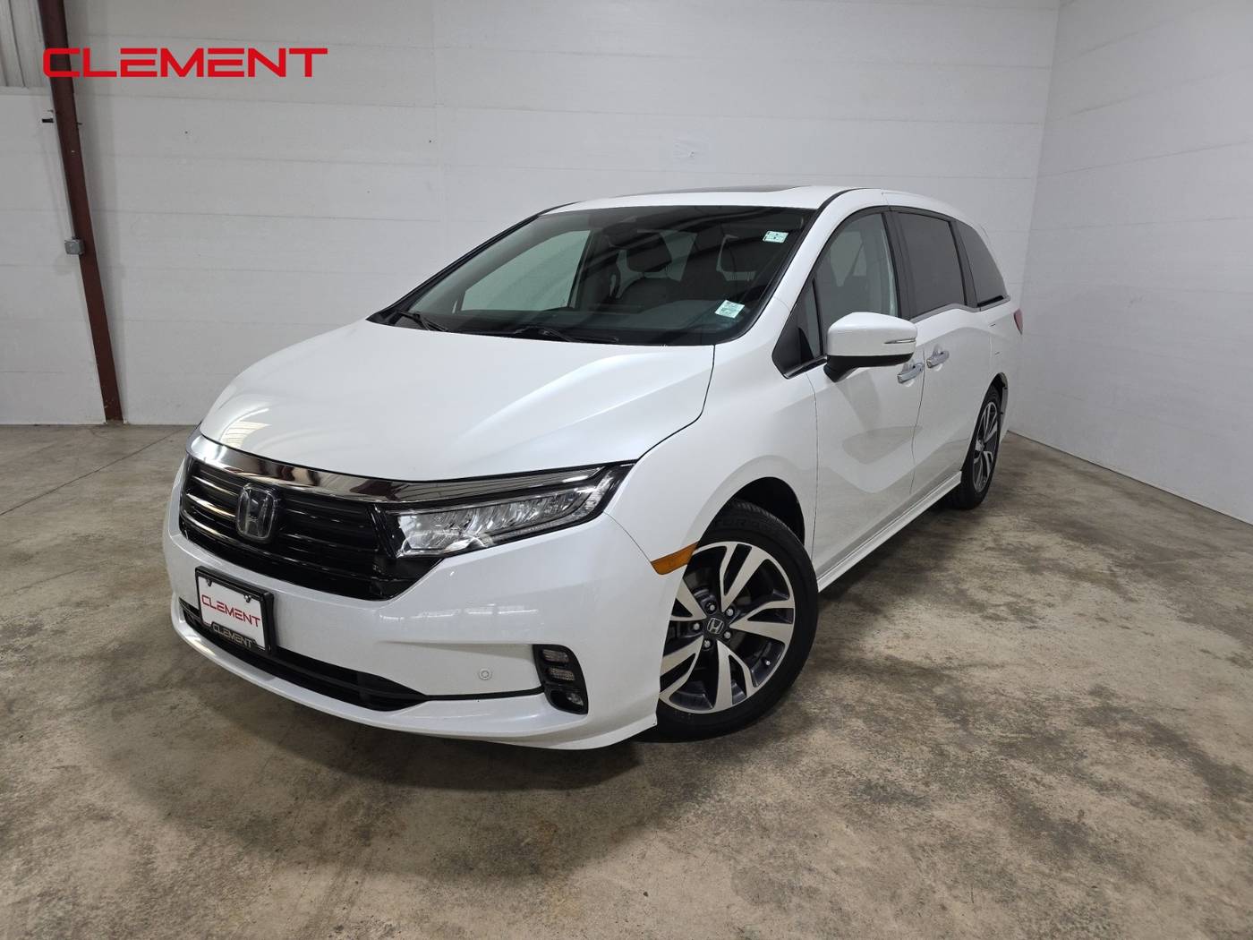 2023 Honda Odyssey Touring — Minivan — 51,746 mi — O’Fallon, MO