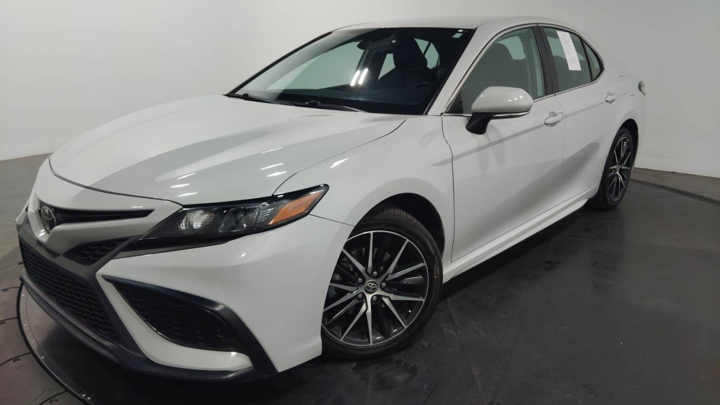 2022 Toyota Camry SE Nightshade — Sedan — 63,262 mi — O’Fallon, MO
