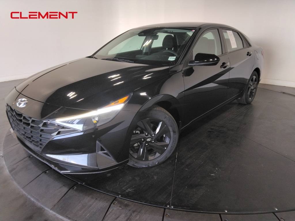 2022 Hyundai Elantra SEL — Sedan — 17,087 mi — St. Charles, MO