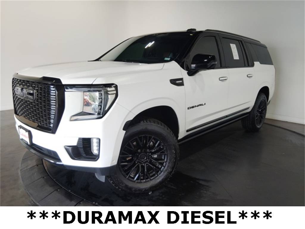 2024 GMC Yukon Denali Ultimate — SUV — 11,932 mi — St. Charles, MO