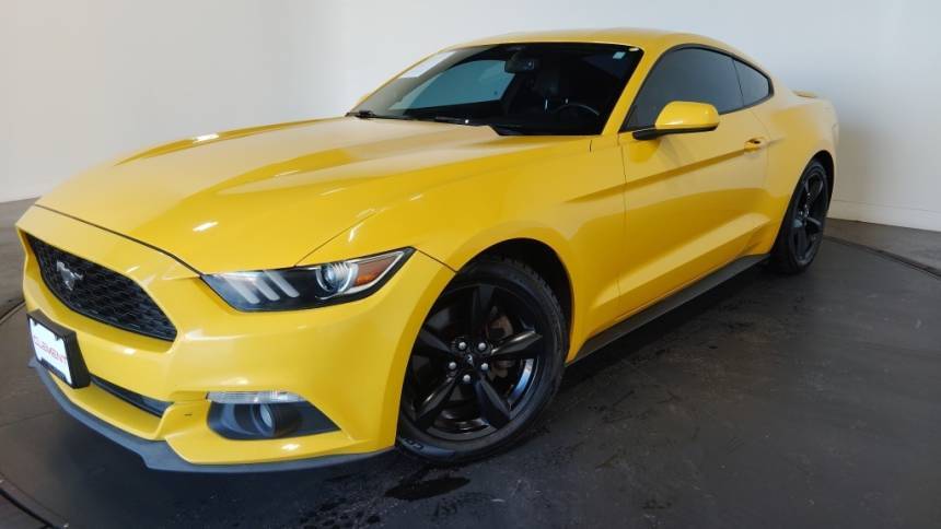 2016 Ford Mustang V6 — Coupe — 111,656 mi — St. Charles, MO