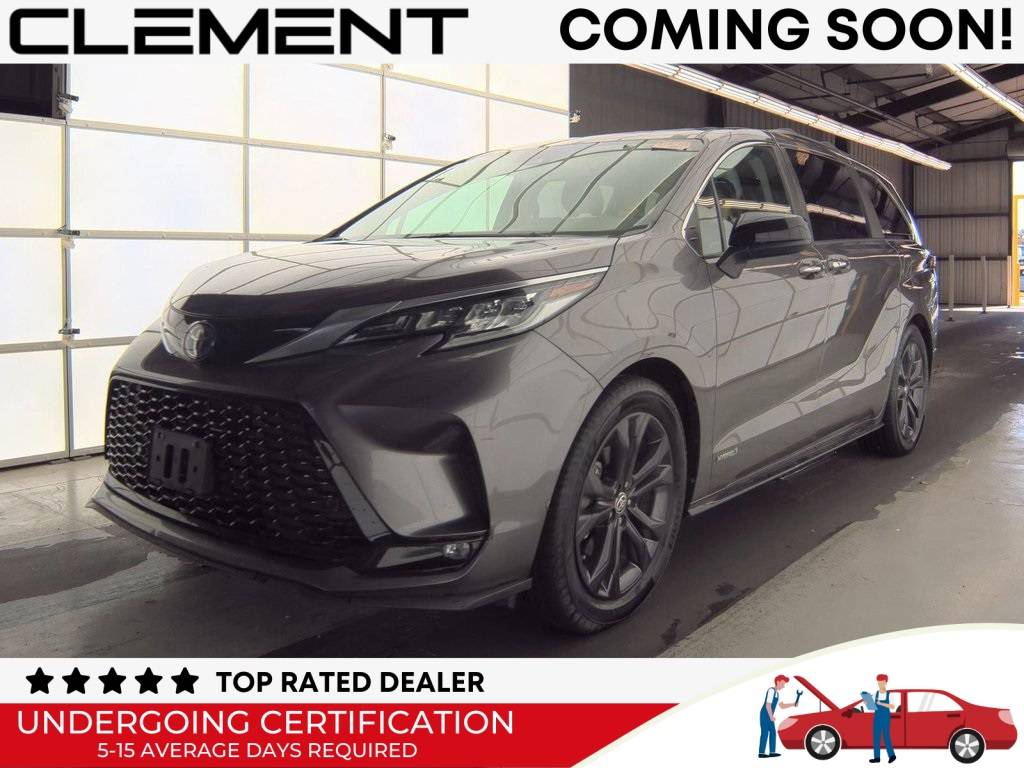 2021 Toyota Sienna XSE — Minivan — 61,495 mi — St. Charles, MO