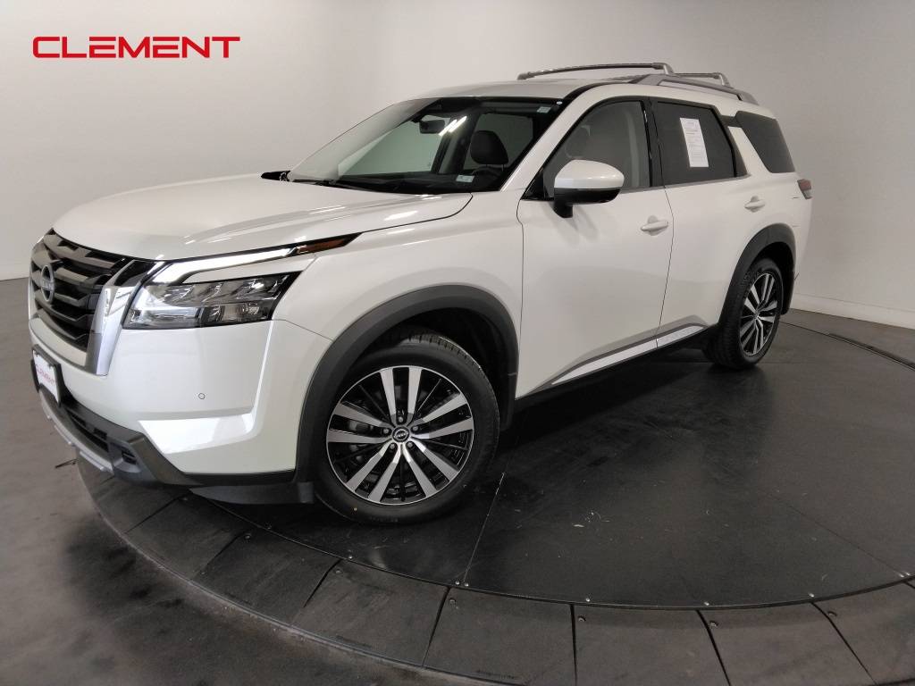 2024 Nissan Pathfinder Platinum — SUV — 15,934 mi — St. Charles, MO