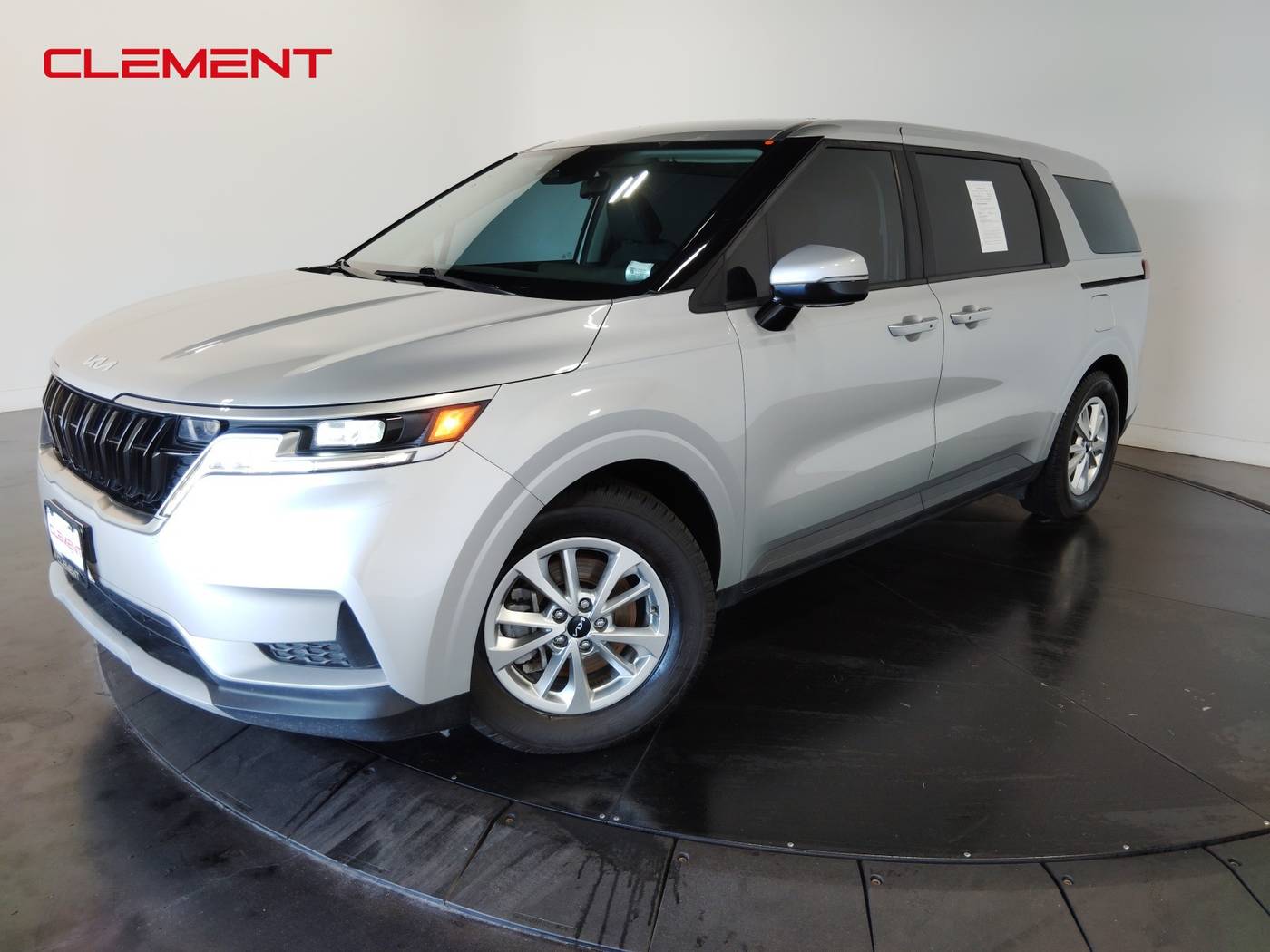 2022 Kia Carnival LXS — Minivan — 84,127 mi — Florissant, MO