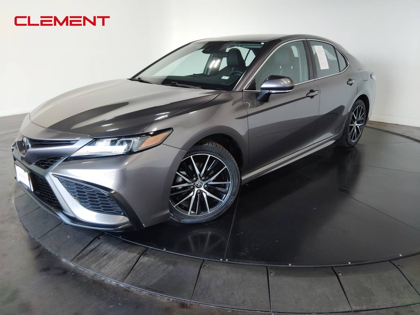 2023 Toyota Camry SE — Sedan — 51,436 mi — Florissant, MO
