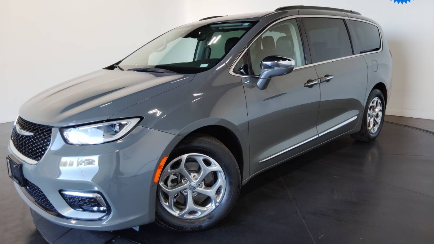 2022 Chrysler Pacifica Limited — Minivan — 71,550 mi — Florissant, MO