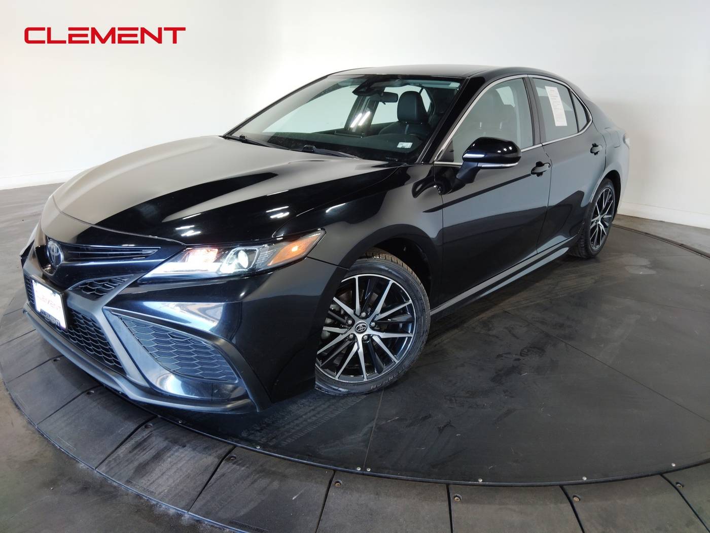 2023 Toyota Camry SE — Sedan — 59,907 mi — Florissant, MO