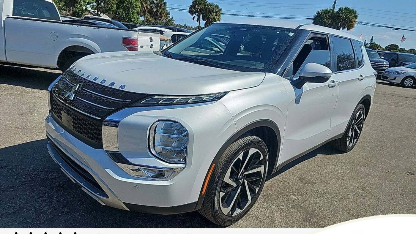 2023 Mitsubishi Outlander SE — SUV — 69,653 mi — Florissant, MO