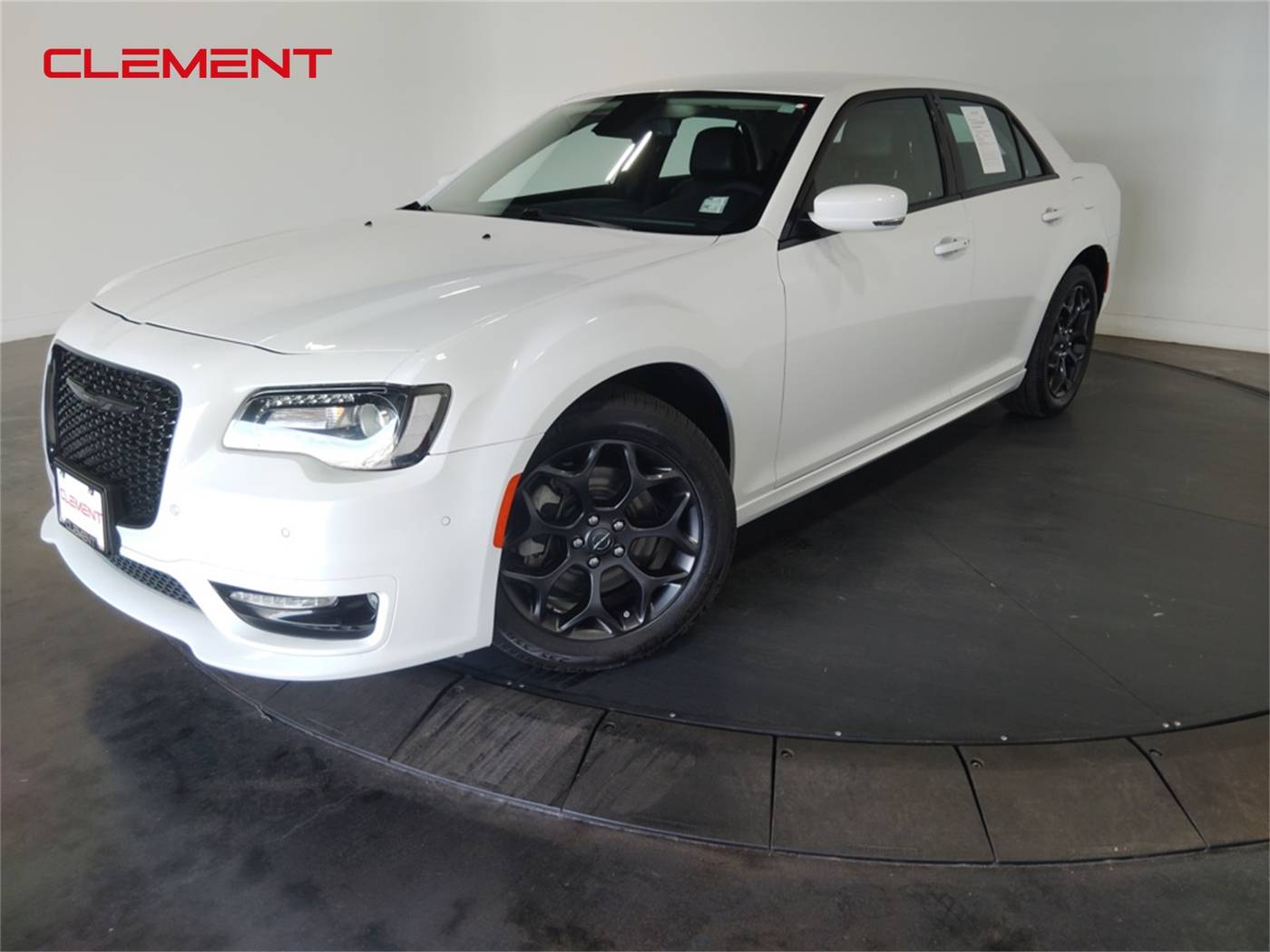 2022 Chrysler 300 Touring L — Sedan — 53,602 mi — Florissant, MO