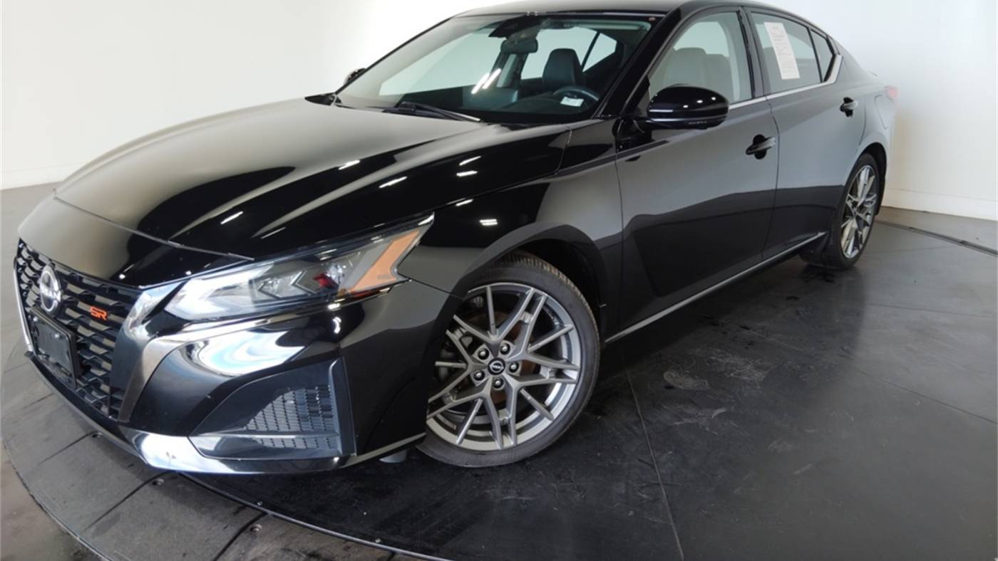 2023 Nissan Altima SR — Sedan — 12,646 mi — Florissant, MO