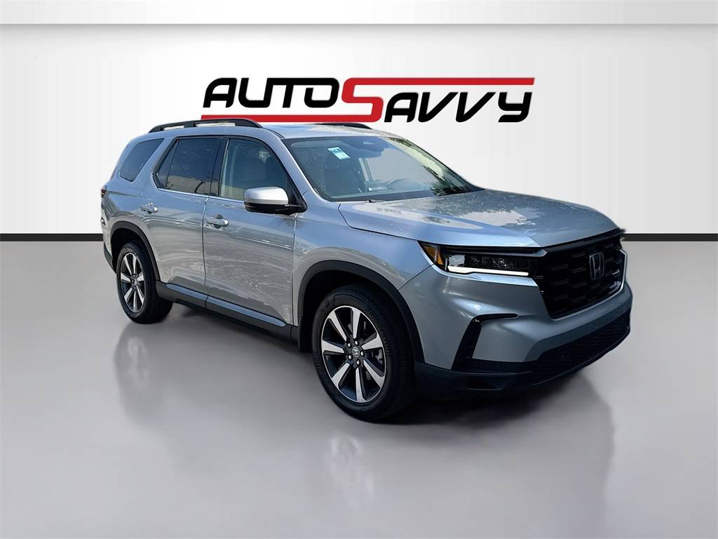 2025 Honda Pilot Touring — SUV — 47,702 mi — San Antonio, TX