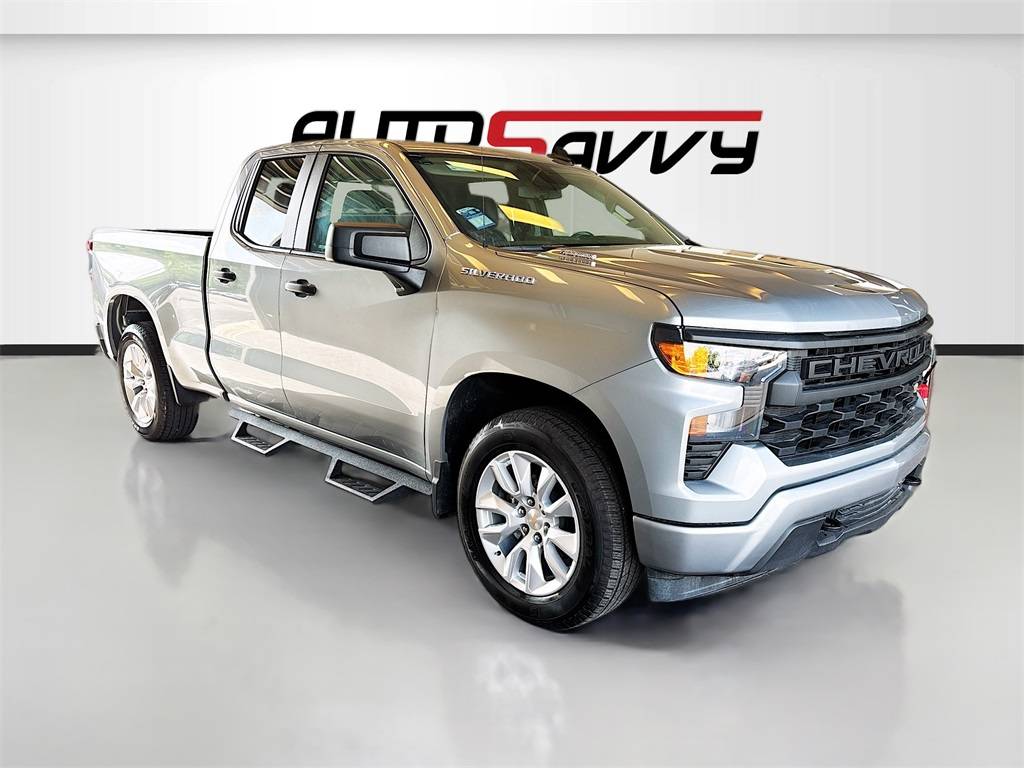 2024 Chevrolet Silverado 1500 Custom — Pickup Truck — 5,471 mi — San Antonio, TX