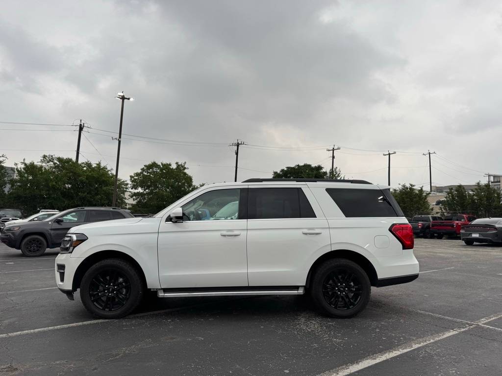 2022 Ford Expedition XLT — SUV — 15,988 mi — San Antonio, TX