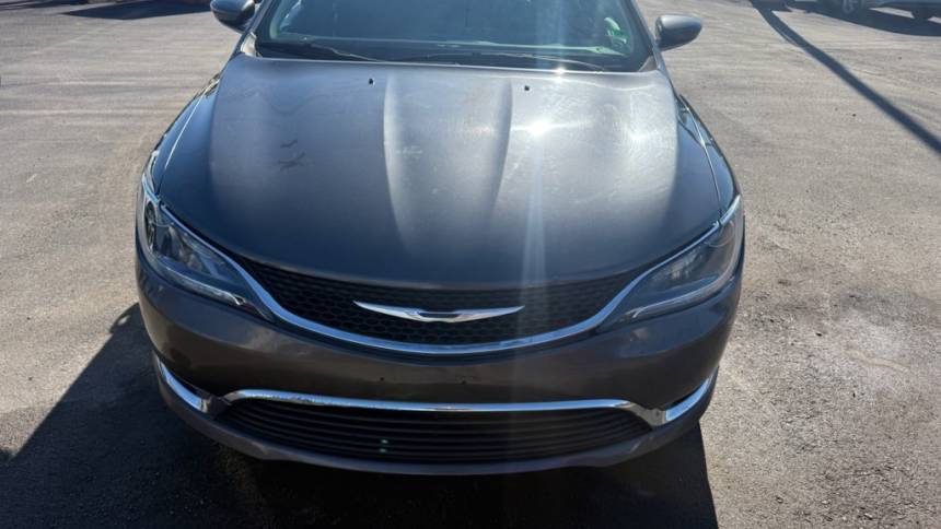 2017 Chrysler 200 Touring