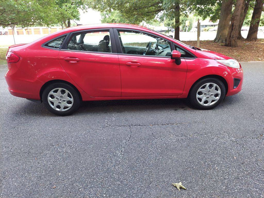 2012 Ford Fiesta SE — Sedan — 100,611 mi — Norfolk, VA