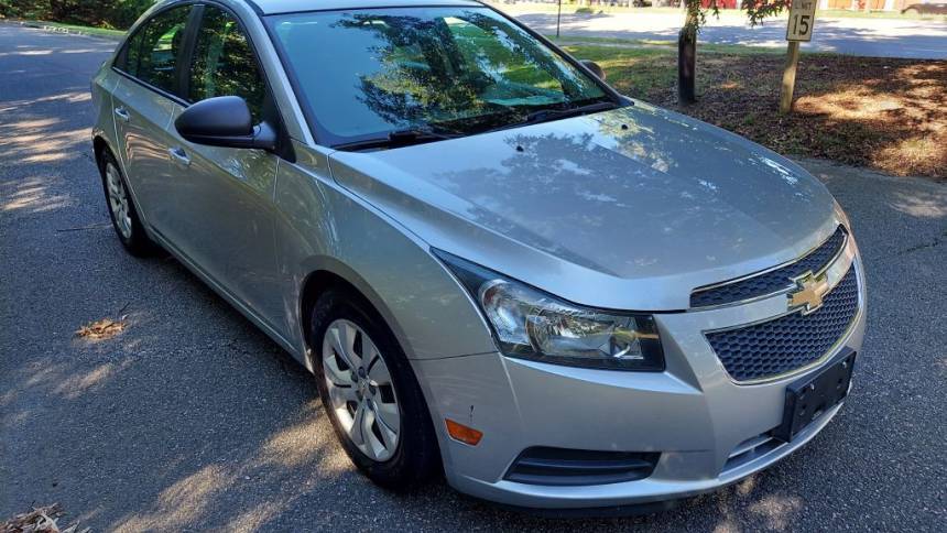 2013 Chevrolet Cruze LS — Sedan — 104,552 mi — Norfolk, VA