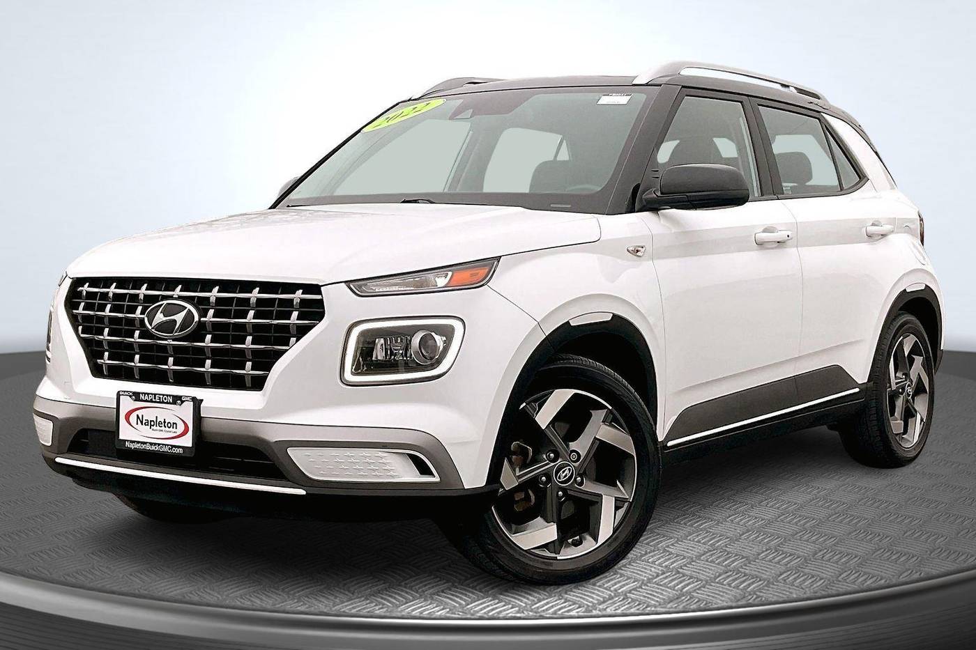 2022 Hyundai Venue Limited — SUV — 43,430 mi — Crystal Lake, IL