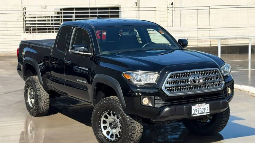2017 Toyota Tacoma TRD Off Road — Pickup Truck — 104,192 mi — San Diego, CA