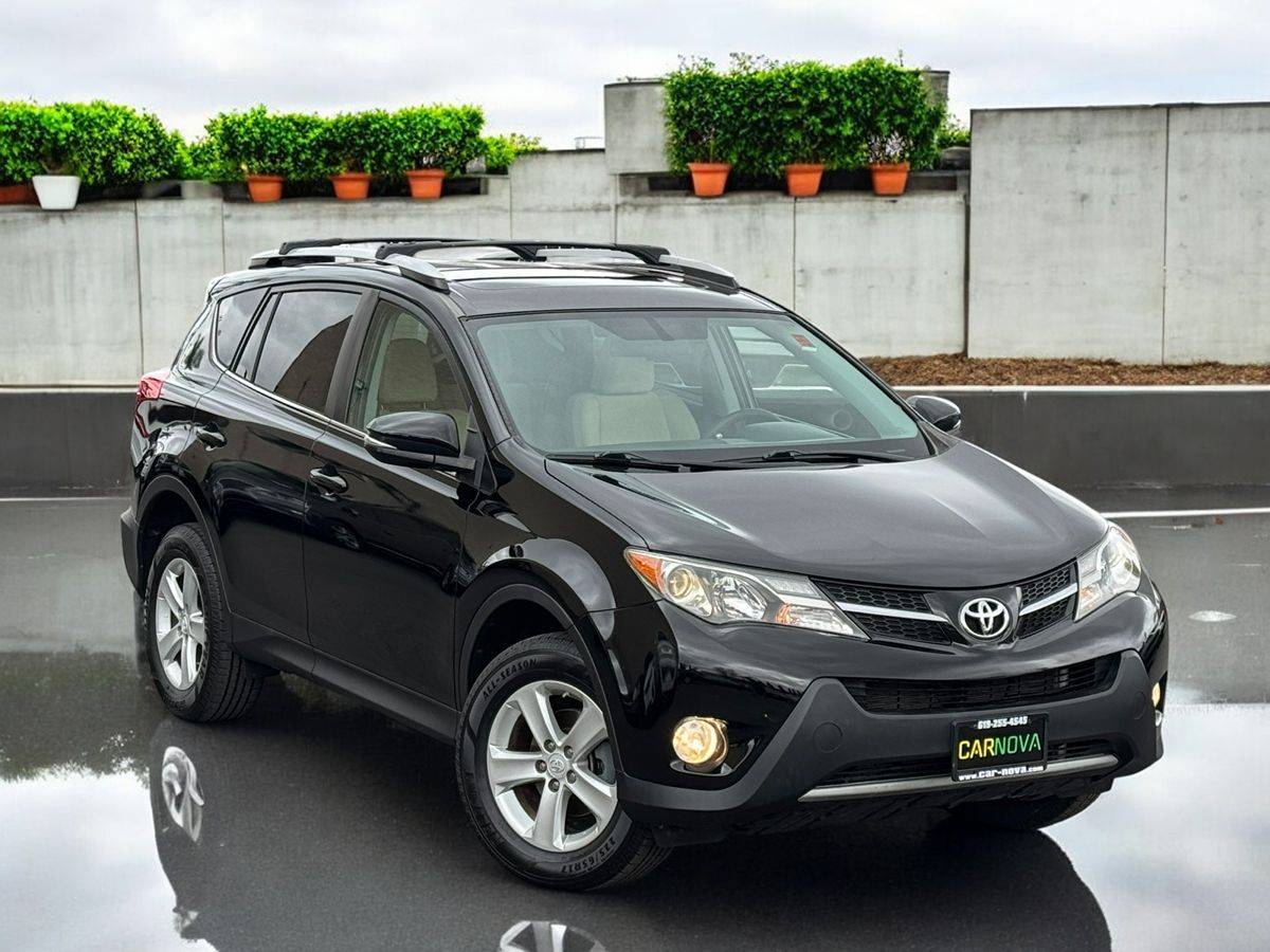 2014 Toyota RAV4 XLE — SUV — 99,327 mi — San Diego, CA