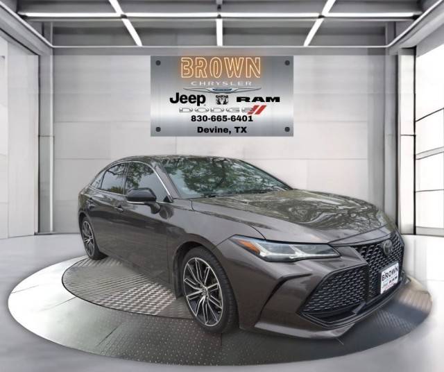 2019 Toyota Avalon Limited — Sedan — 55,646 mi — Devine, TX