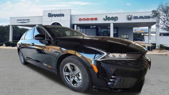 2023 Kia K5 LXS — Sedan — 19,377 mi — Devine, TX