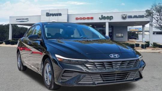 2024 Hyundai Elantra SE — Sedan — 26,936 mi — Devine, TX