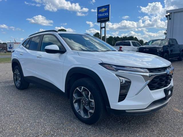 2025 Chevrolet Trax LT — SUV — 17,387 mi — Gladewater, TX