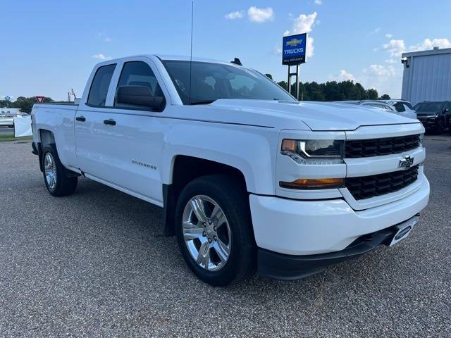 2018 Chevrolet Silverado 1500 Custom — Pickup Truck — 105,799 mi — Gladewater, TX