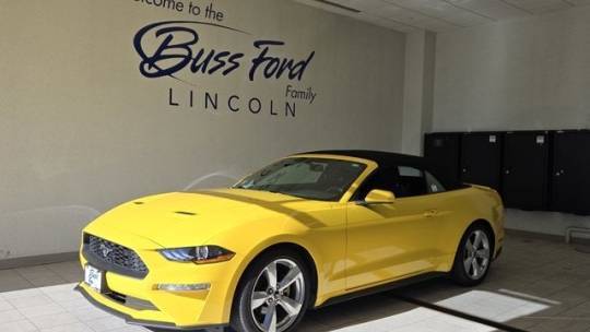 2018 Ford Mustang EcoBoost — Convertible — 16,865 mi — Mchenry, IL