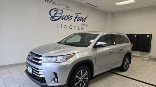 2017 Toyota Highlander XLE — SUV — 57,445 mi — Mchenry, IL