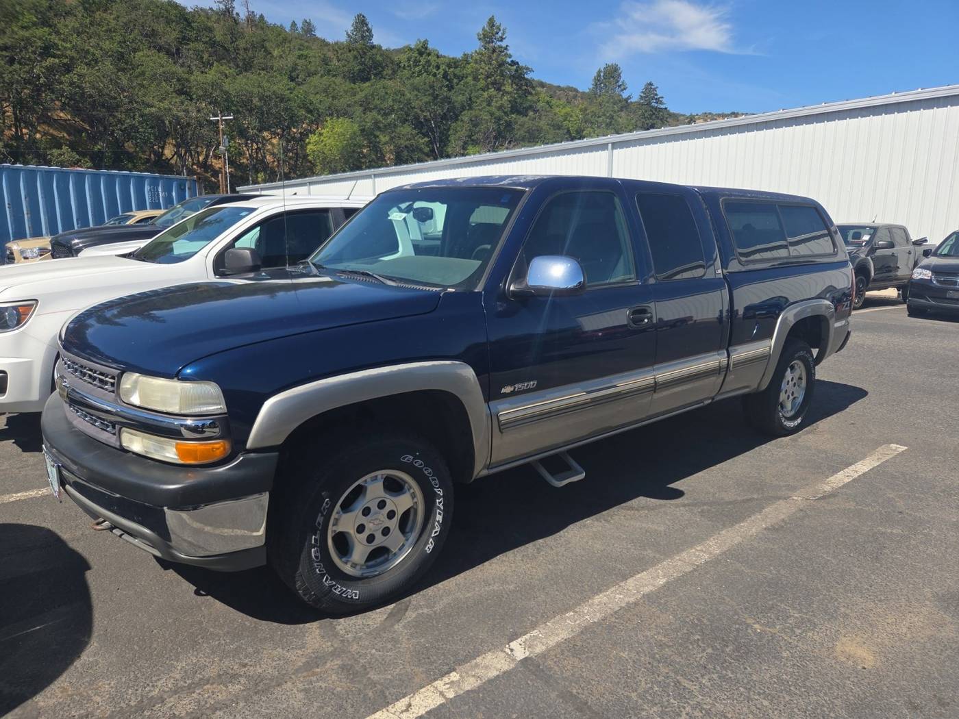 2001 Chevrolet Silverado 1500 LS — Pickup Truck — 140,243 mi — Ashland, OR